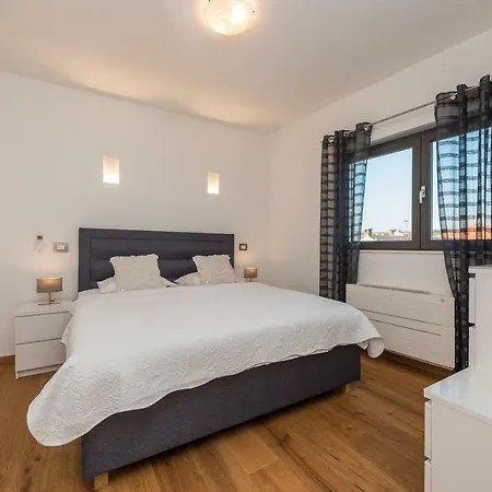 شقة Luxury Penthouse Cosmacendi *