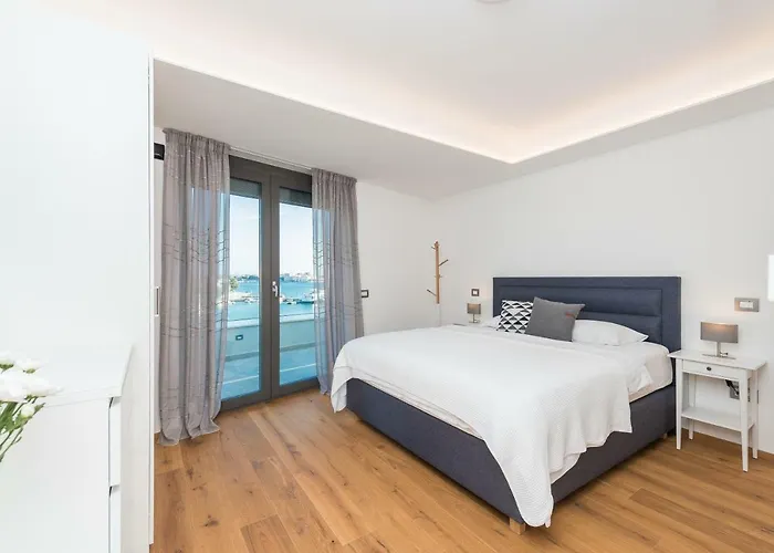 Luxury Penthouse Cosmacendi Apartment *